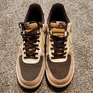 Nike Air Force 1 Men's Sneakers in Brown and Cream